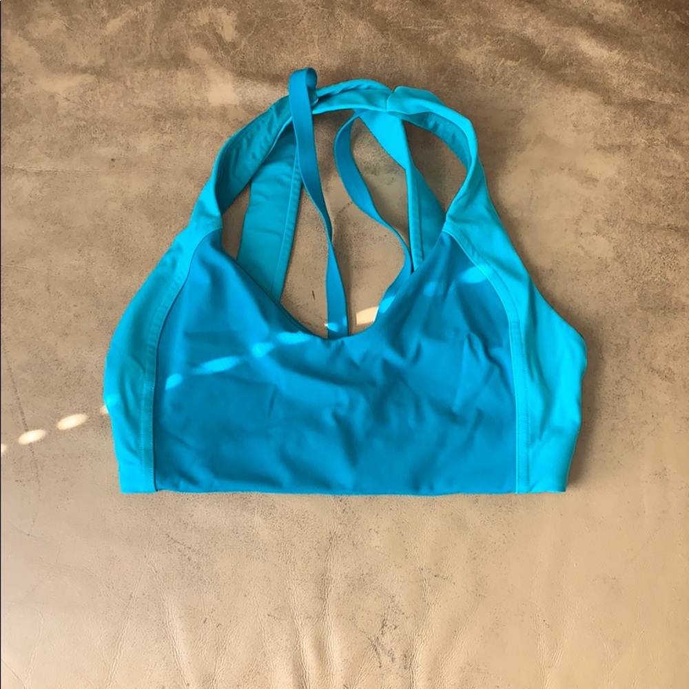 Lily lemon sports bra